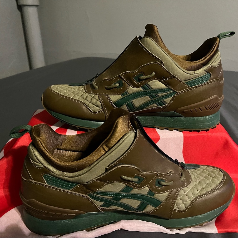 One of a kind ASICS in perfect condition